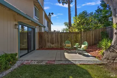 1591 London Circle, Benicia, CA 94510 - Photo 27