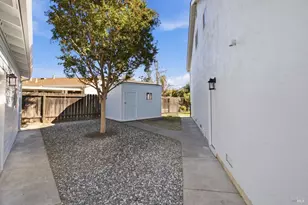 1325 Holmes Ct, Fairfield, CA 94533 - Photo 21