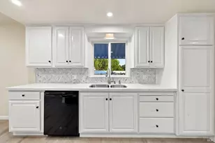 111 Sunrise Ln, Novato, CA 94949 - Photo 17