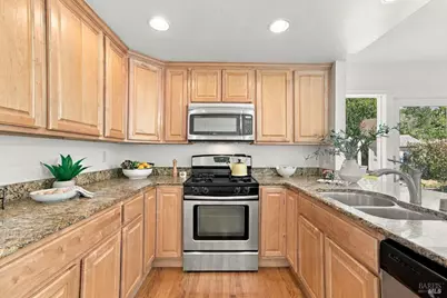 4248 Leafwood Circle, Santa Rosa, CA 95405 - Photo 3
