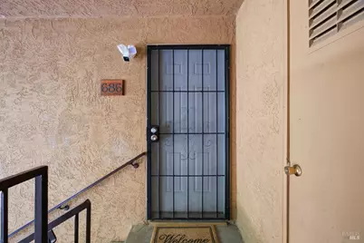 686 Arcadia Drive, Vacaville, CA 95687 - Photo 3