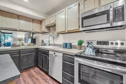 110 Golden Gate Circle, Napa, CA 94558 - Photo 5