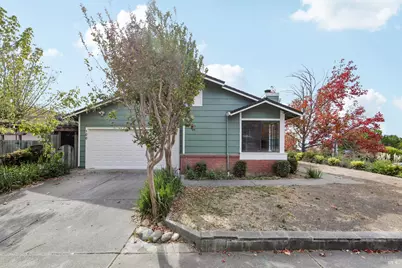 100 Phoenix Circle, Vallejo, CA 94589 - Photo 3