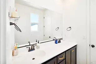 2404 Lake Club Dr, Fairfield, CA 94533 - Photo 37