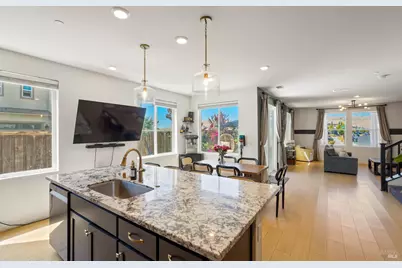 2404 Lake Club Drive, Fairfield, CA 94533 - Photo 13