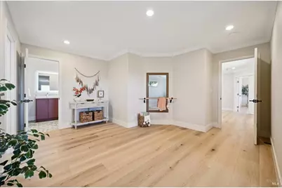 827 N Webster Street, Petaluma, CA 94952 - Photo 87