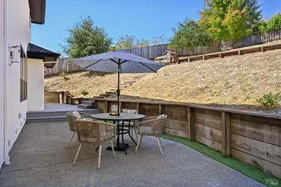 827 N Webster Street, Petaluma, CA 94952 - Photo 91