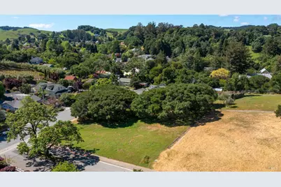 156 Grant Court, Petaluma, CA 94952 - Photo 3