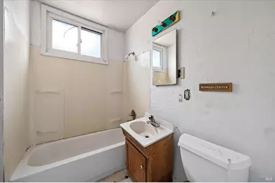 1490 Hemlock Street, Napa, CA 94559 - Photo 21