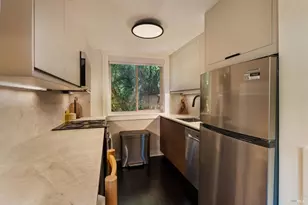 100 Woodward Ave, Sausalito, CA 94965 - Photo 31