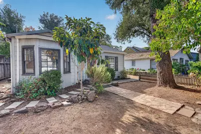 110 Fetters Avenue, Sonoma, CA 95476 - Photo 27