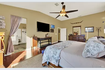 670 Ruby Drive, Vacaville, CA 95687 - Photo 33