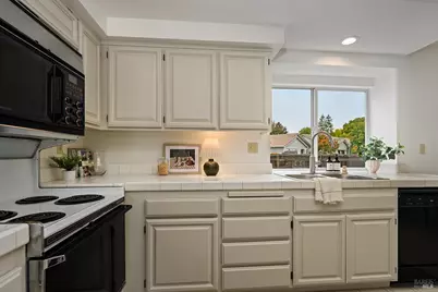 172 Flametree Circle, Windsor, CA 95492 - Photo 13