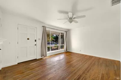 690 Camellia Way, Vacaville, CA 95688 - Photo 17