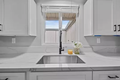 2089 Russell Street, Napa, CA 94559 - Photo 11