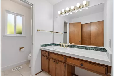 5568 Yerba Buena Road, Santa Rosa, CA 95409 - Photo 23