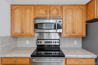 5568 Yerba Buena Road, Santa Rosa, CA 95409 - Photo 11