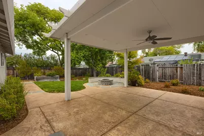 860 Yeoman Court, Vacaville, CA 95687 - Photo 33