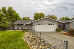 860 Yeoman Ct, Vacaville, CA 95687 - Photo 1