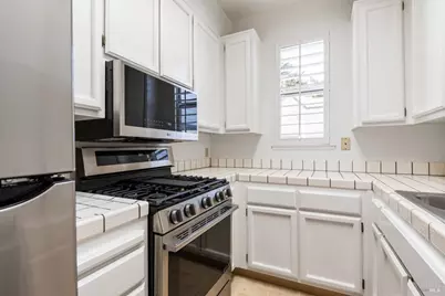 220 Commodore Drive, Richmond, CA 94804 - Photo 17