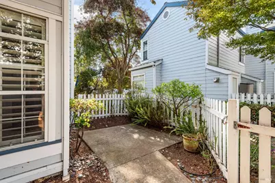220 Commodore Drive, Richmond, CA 94804 - Photo 35