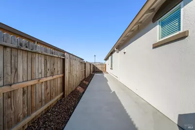 237 Ryde Street, Vacaville, CA 95687 - Photo 45