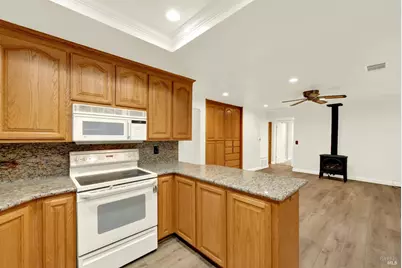 378 Evergreen Drive, Vacaville, CA 95688 - Photo 33
