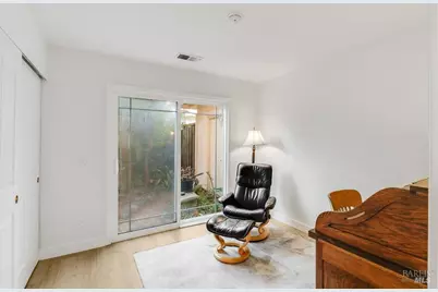 1039 Sandhurst Drive, Vallejo, CA 94591 - Photo 31