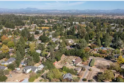 8207 Candy Apple Lane, Sebastopol, CA 95472 - Photo 37