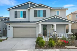 821 Cosmos Dr, Vacaville, CA 95687 - Photo 1