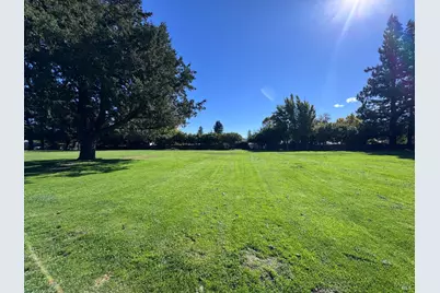 224 Burlington Drive, Ukiah, CA 95482 - Photo 29