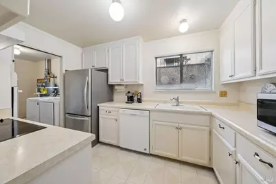 307 Whitecliff Drive, Vallejo, CA 94589 - Photo 17
