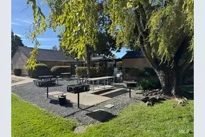 8201 Camino Colegio #52, Rohnert Park, CA 94928 - Photo 17