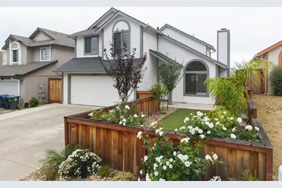 2454 Vista Grande, Fairfield, CA 94534 - Photo 1