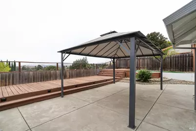 2454 Vista Grande, Fairfield, CA 94534 - Photo 37