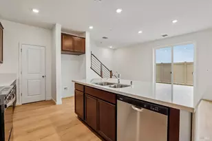 5880 Trailblaze Dr, Fairfield, CA 94533 - Photo 13