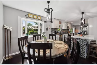 385 San Carlos Way, Novato, CA 94945 - Photo 31