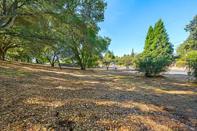 7621 Healdsburg Avenue, Sebastopol, CA 95472 - Photo 5