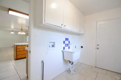 940 W A Street, Dixon, CA 95620 - Photo 15