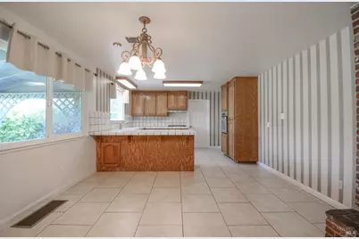 940 W A Street, Dixon, CA 95620 - Photo 11