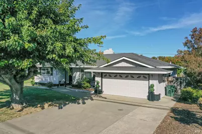 940 W A Street, Dixon, CA 95620 - Photo 3