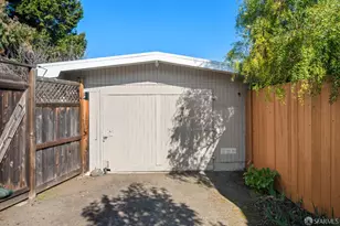 1228 Capuchino Ave, Burlingame, CA 94010 - Photo 27