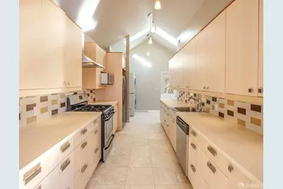 24 Bosworth Street, San Francisco, CA 94112 - Photo 11