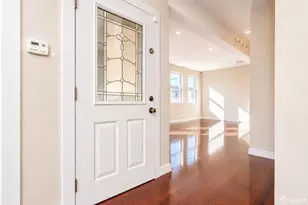 24 Bosworth St, San Francisco, CA 94112 - Photo 5