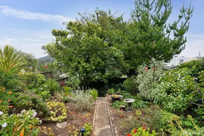 1742 11th Avenue, San Francisco, CA 94122 - Photo 37