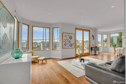310 Valencia Avenue, El Granada, CA 94018 - Photo 9