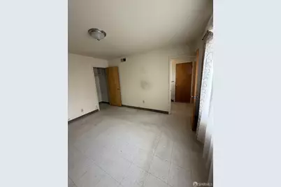 62 Neptune Street, San Francisco, CA 94124 - Photo 9