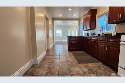 277 Lisbon Street, San Francisco, CA 94112 - Photo 9