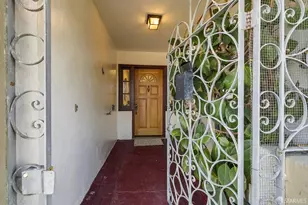 976 Corbett Ave, San Francisco, CA 94131 - Photo 3