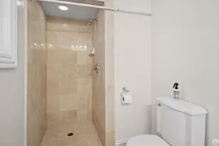 2551 Baker St, San Francisco, CA 94123 - Photo 45